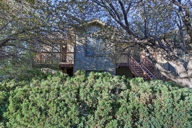 Foto del edificio - 2801 N Walnut Hills Dr