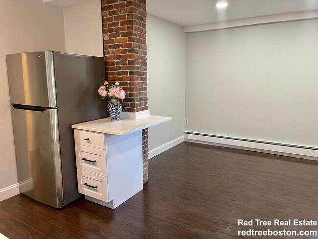 Foto del edificio - 995 Centre St