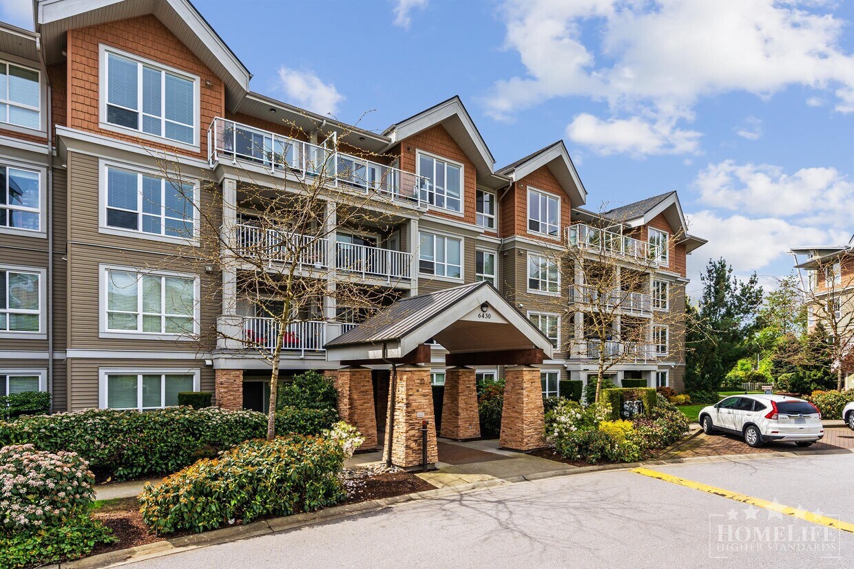 Photo principale - Resort-Style 1-Bedroom Condo at Waterstone...