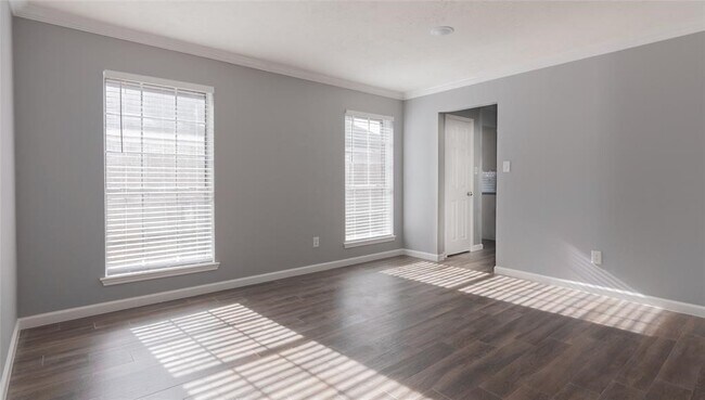 Foto del edificio - 7231 Brockington Dr