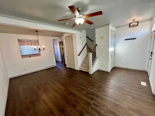 Building Photo - Lovely townhome for rent in Provo