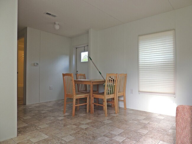 Foto del edificio - Country Living in a quiet location