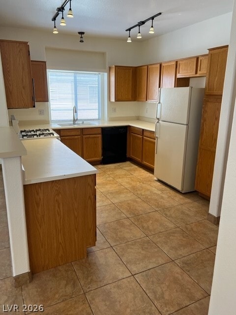 Building Photo - 6813 Squaw Mountain Dr