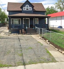 Building Photo - 2017 N Hamilton St