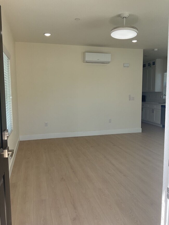 Building Photo - New Build 2 bedroom 2bath