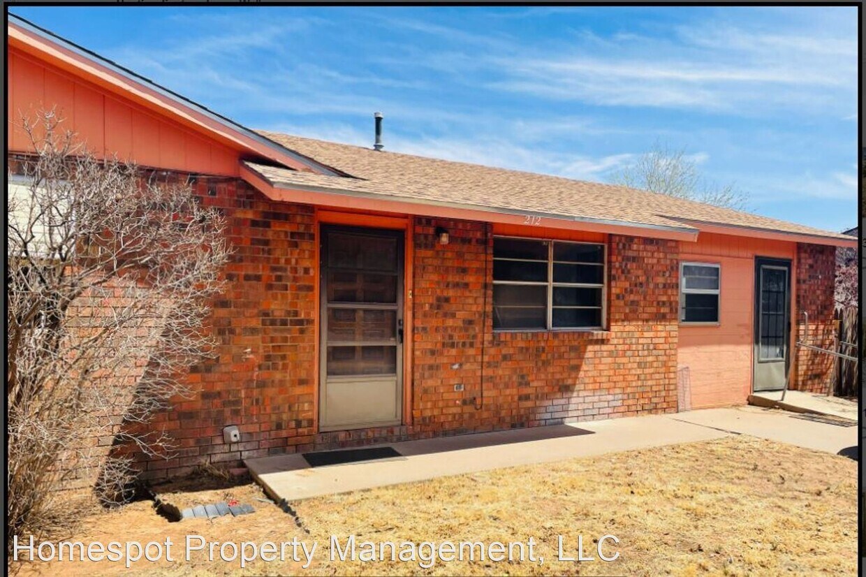 Primary Photo - 4 br, 2 bath House - 212 N Indio Ave
