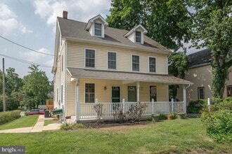 Building Photo - 231 Plant Ave
