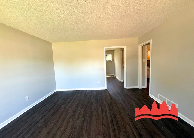 Foto del edificio - 4695 Aldridge Dr