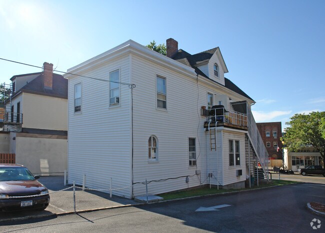Building Photo - 35 Beekman Ave