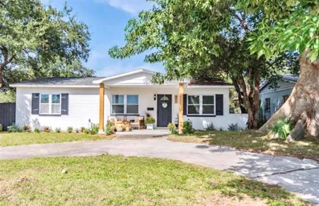Foto principal - 801 40th Ave NE