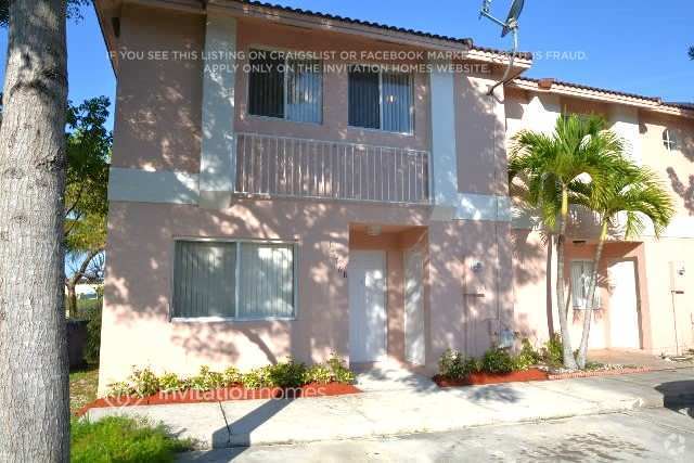 Building Photo - 17768 SW 139th Ct