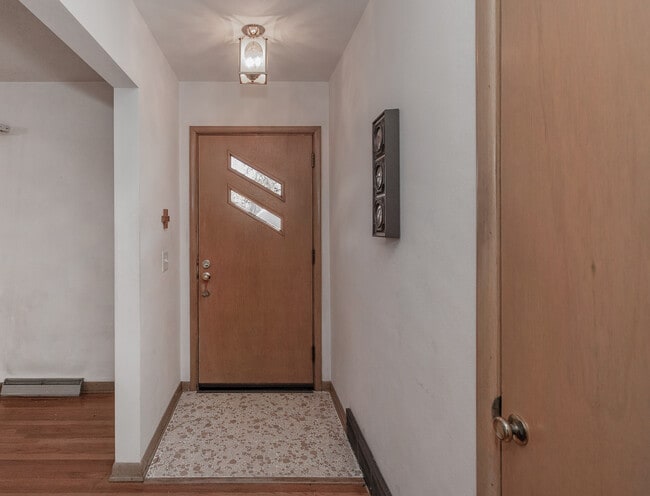 Building Photo - 3243 38th Ave