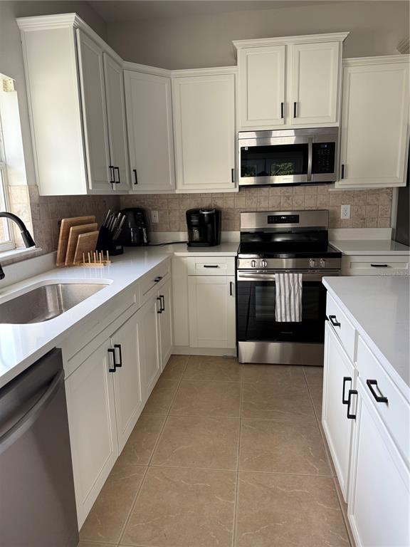 Foto del edificio - 2729 Walden Woods Dr