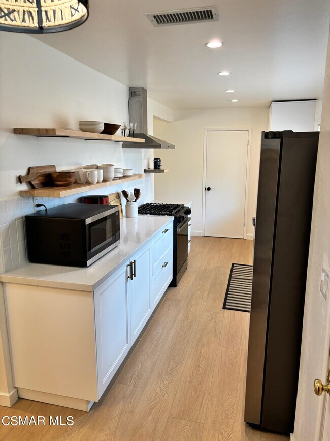 Foto del edificio - 1095 Calle Jazmin