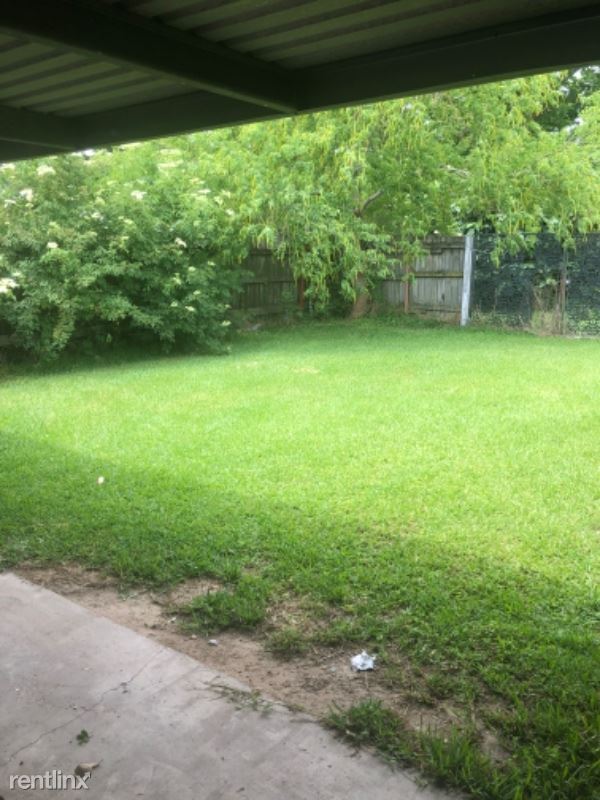 Building Photo - 4 br, 2 bath House - 201 W Mcneese St