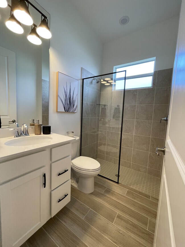 Building Photo - 6086 Artisan Ct