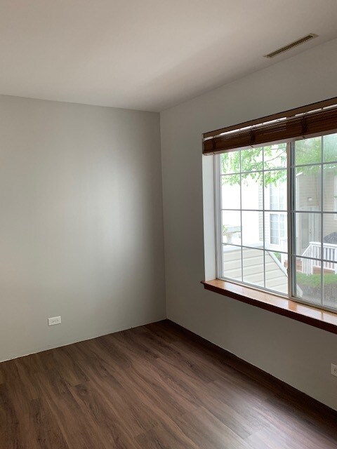 Building Photo - 6287 Fremont Dr