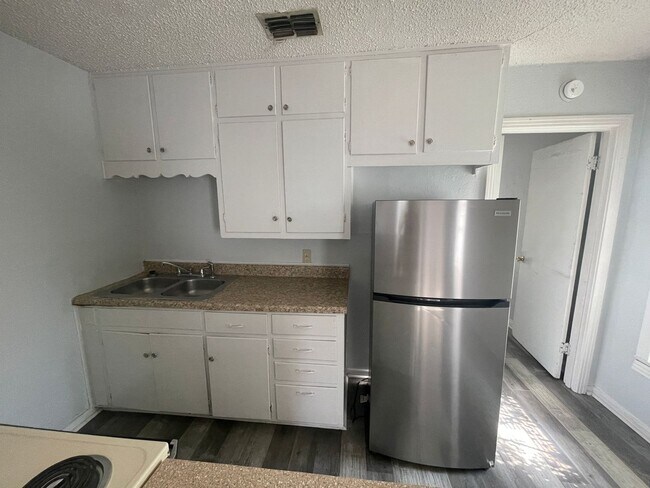 Foto del edificio - 1602-1604 N Park Street