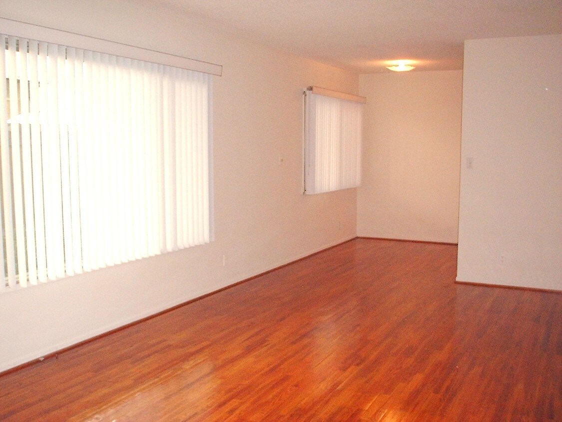 Primary Photo - 3745 S Centinela Ave