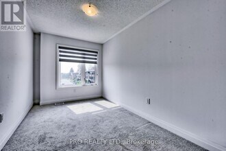 Building Photo - 48 Wind Tree Wy