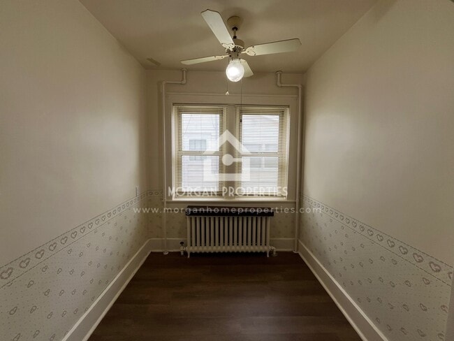 Foto del edificio - 330 E 12th St