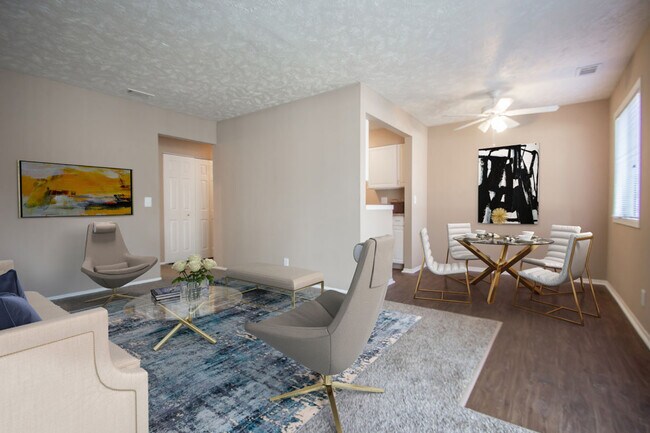 Sala de estar y comedor - Heritage Heights Apartments