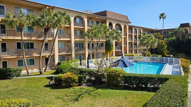 Foto del edificio - 2525 West Bay Dr