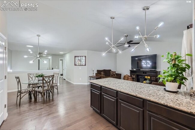 Building Photo - 12757 Winding Glen Ln