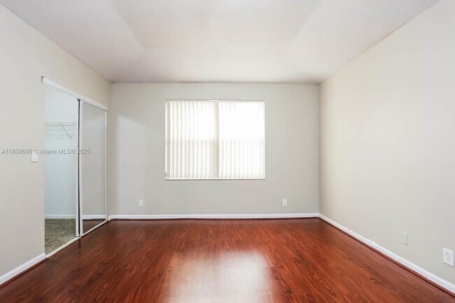 Foto del edificio - 1560 SW 194th Ave