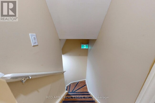 Photo du bâtiment - 50 Pergola Way