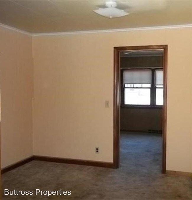 Building Photo - 1 br, 1 bath House - 135 S. Argyle Avenue