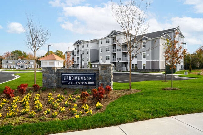 Foto del edificio - The Promenade at Easton