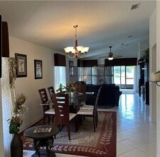 Building Photo - 453 Grand Canal Dr