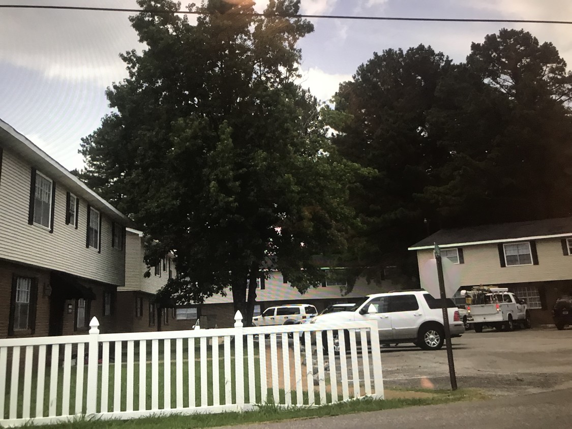 Foto principal - 2725 Wren Dr