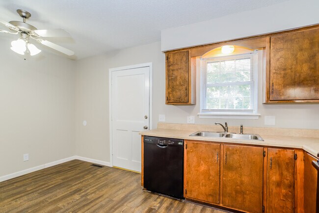 Foto del edificio - Gorgeous 3 Bedroom Home
