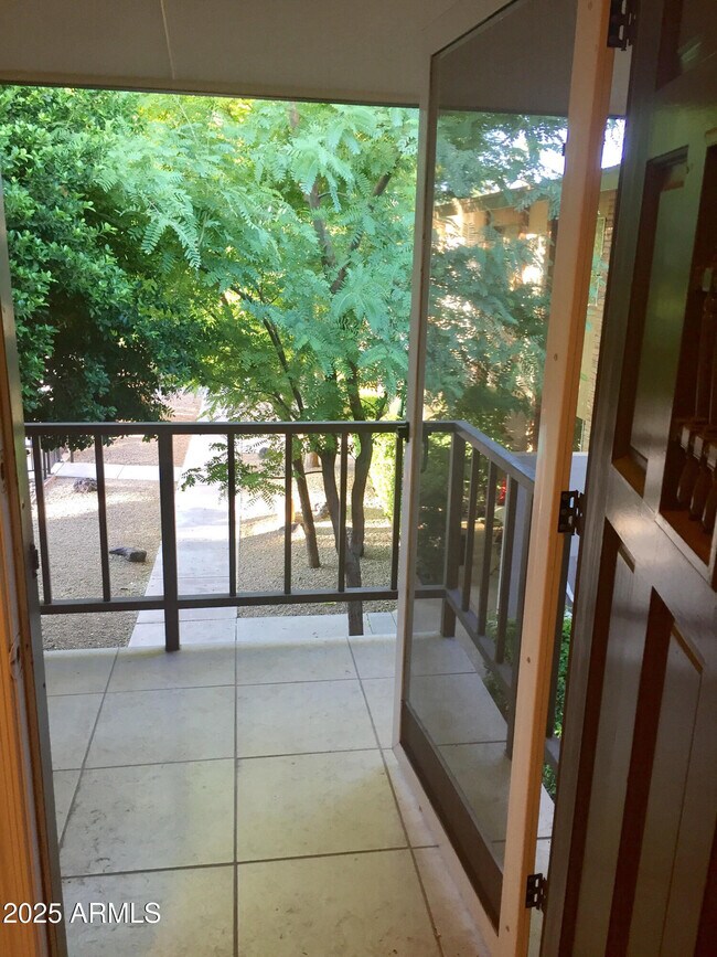Foto del edificio - 4701 N 68th St