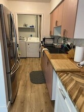 Building Photo - 923 Orange Isle