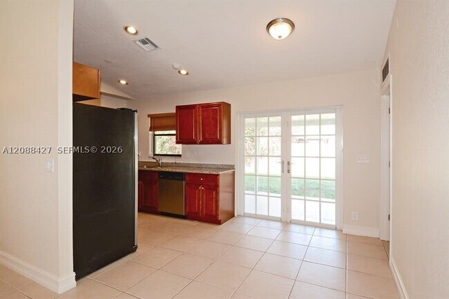 Foto del edificio - 1371 Denlow Ln
