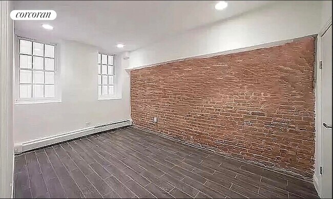 Foto del edificio - 230 E 27th St