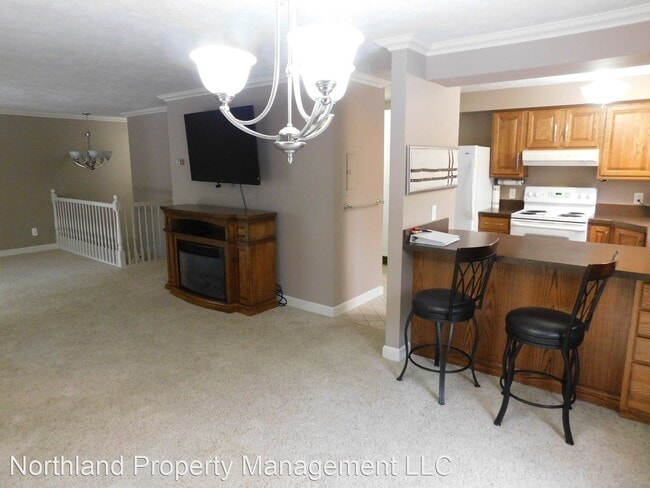 Building Photo - 4242 Mitchell Creek Dr