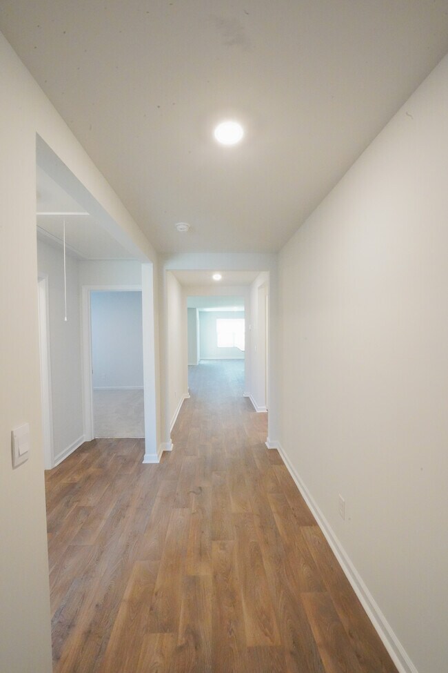 Foto del edificio - 448 Coconut Dr