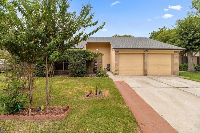 Building Photo - 2743 Flintrock Cir