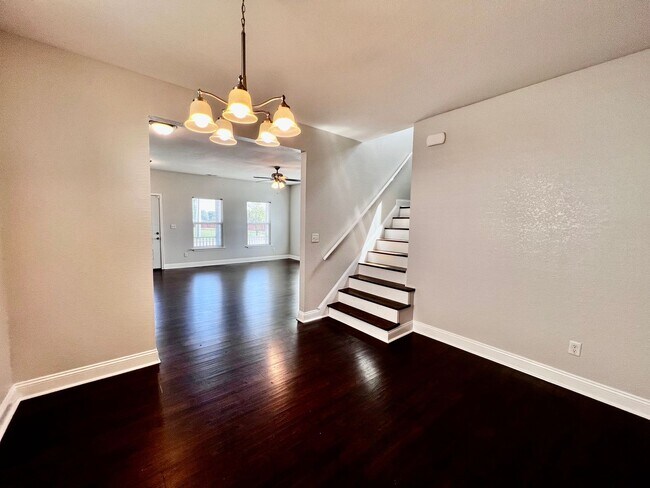 Building Photo - Gorgeous 4 bedroom 3 bath new construction...