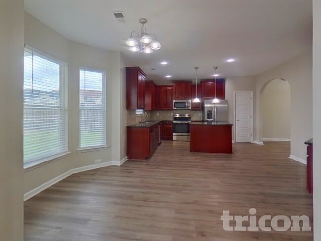 Building Photo - 2752 Huntcliff Dr