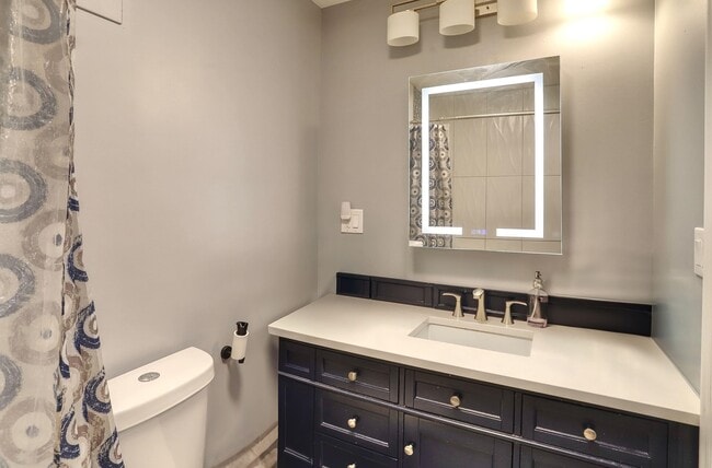 Building Photo - 285 Bergen Ave