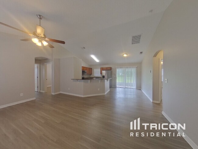 Building Photo - 10714 Cedar Forest Circle Clermont FL