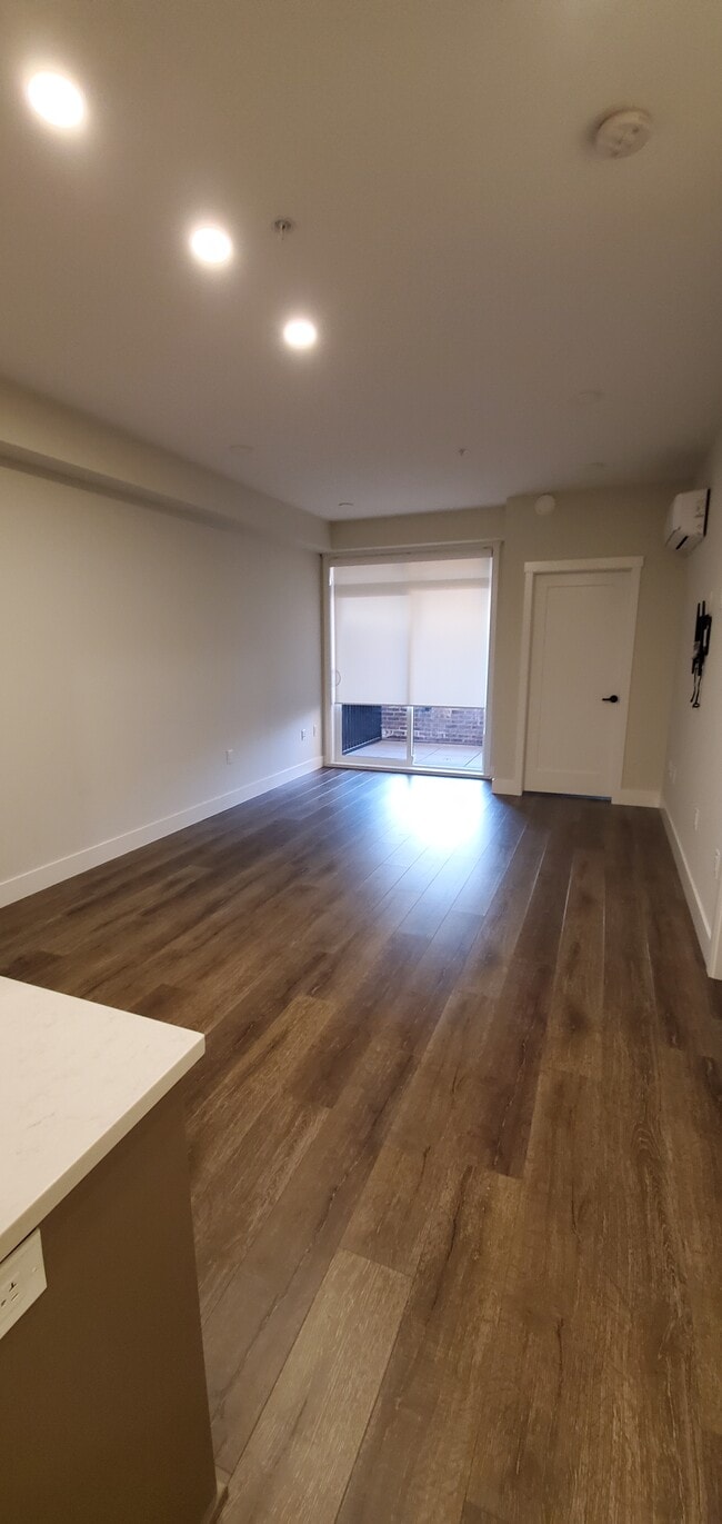 Building Photo - 22638 119 Av