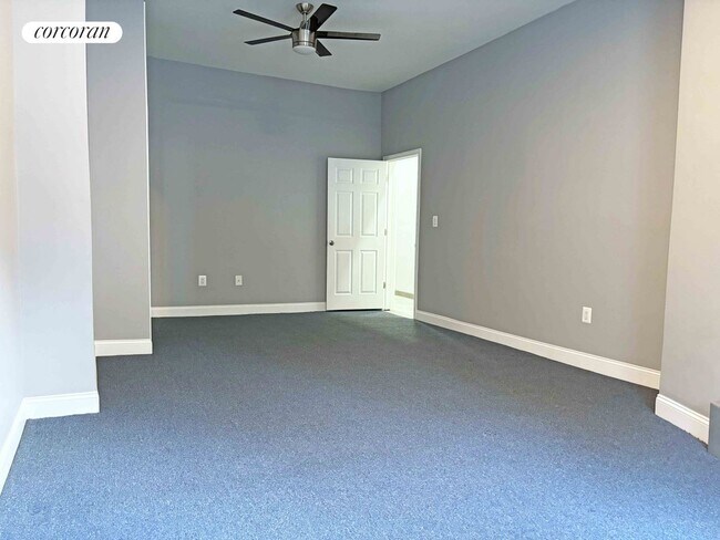 Building Photo - 1095 Halsey St