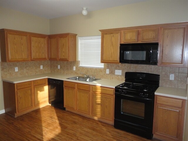 Foto del edificio - 32338 Golden Oak Park Ln