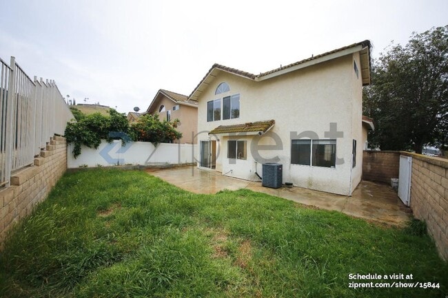 Building Photo - 7855 Green Crest Ct